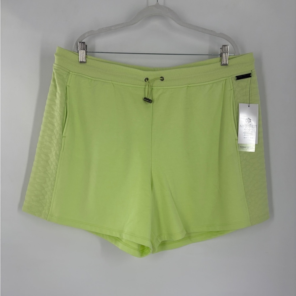 Nine West lime green activewear shorts with pockets Woman’s size 2X - Picture 1 of 4